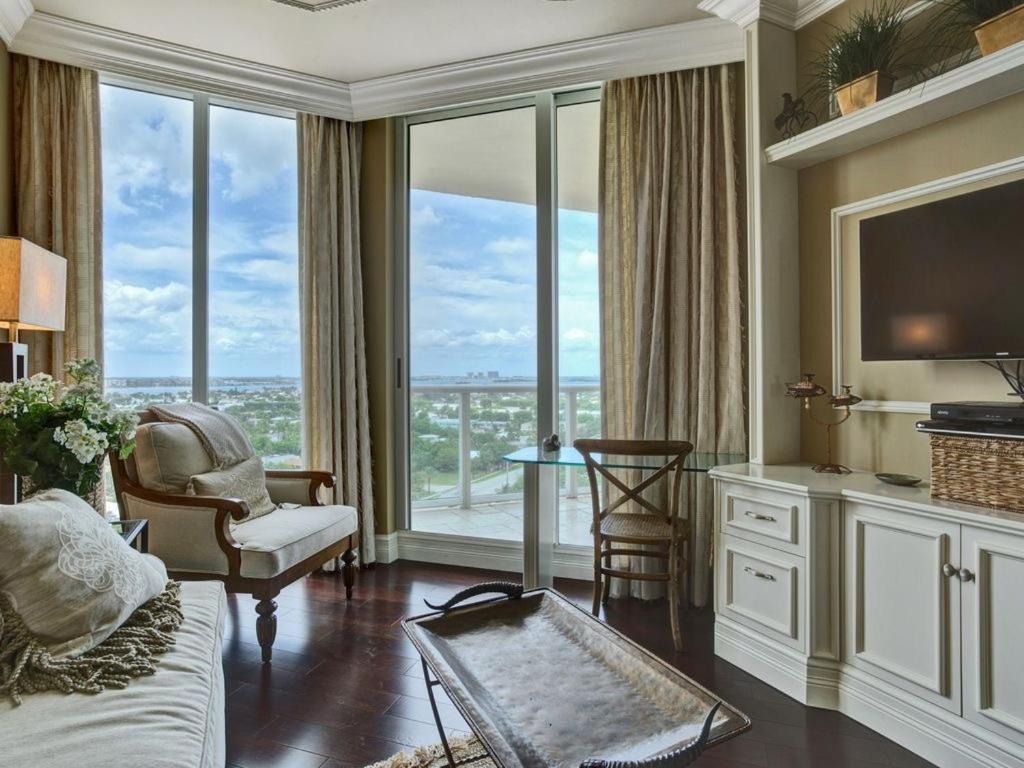 Ritz Carlton Luxurious Residence On Singer Island Ривьера-Бич Экстерьер фото