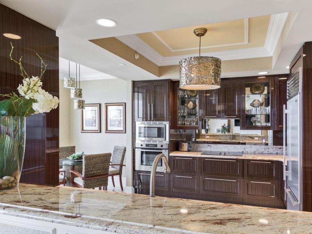 Ritz Carlton Luxurious Residence On Singer Island Ривьера-Бич Экстерьер фото
