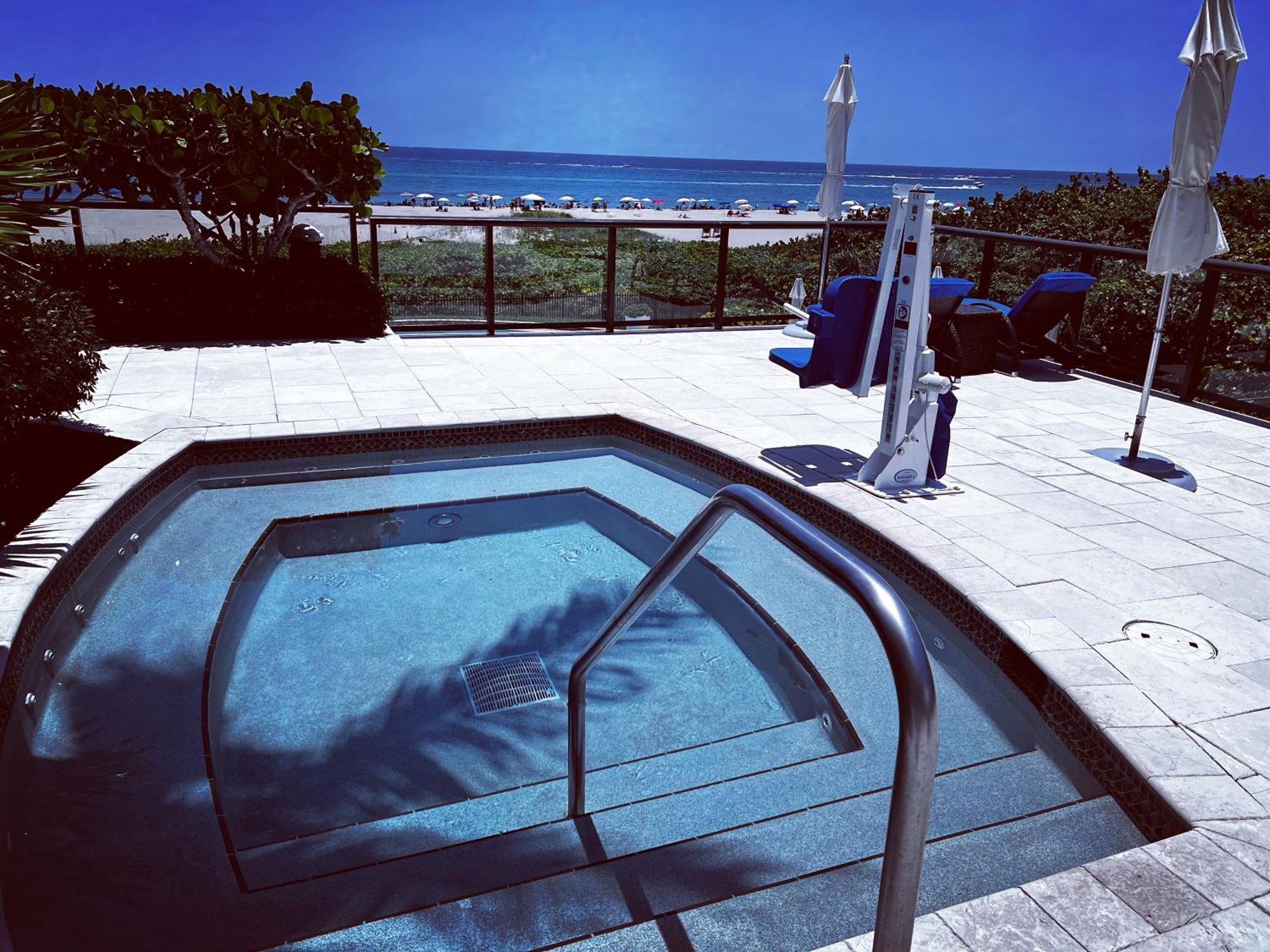 Ritz Carlton Luxurious Residence On Singer Island Ривьера-Бич Экстерьер фото